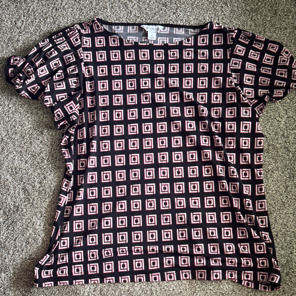 Liz Claiborne Black and Pink Geometric Blouse
